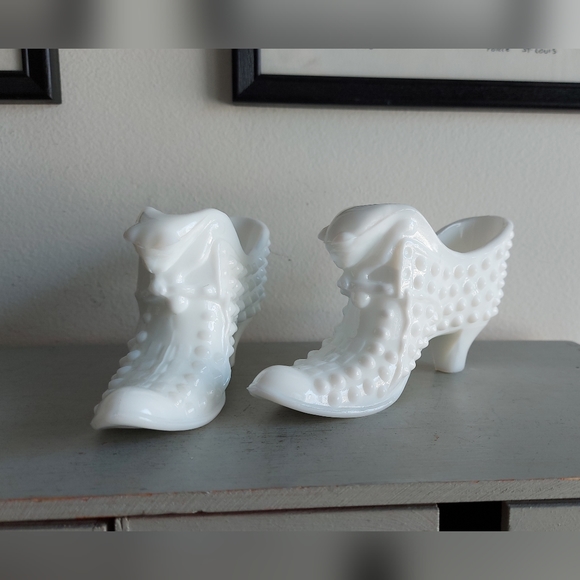 Fenton hobnail milk glass trinket shoe For sale individually - Picture 6 of 9